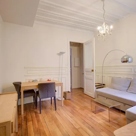 Le Petit Pantheon: Cosy 2-room Apart Center